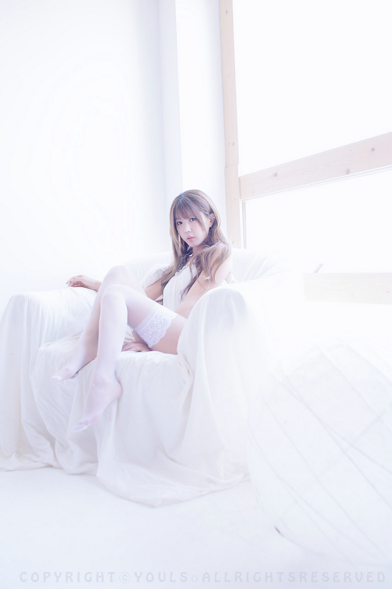 [网络收集]  韩国MODEL许允美--天使一样，可爱白丝